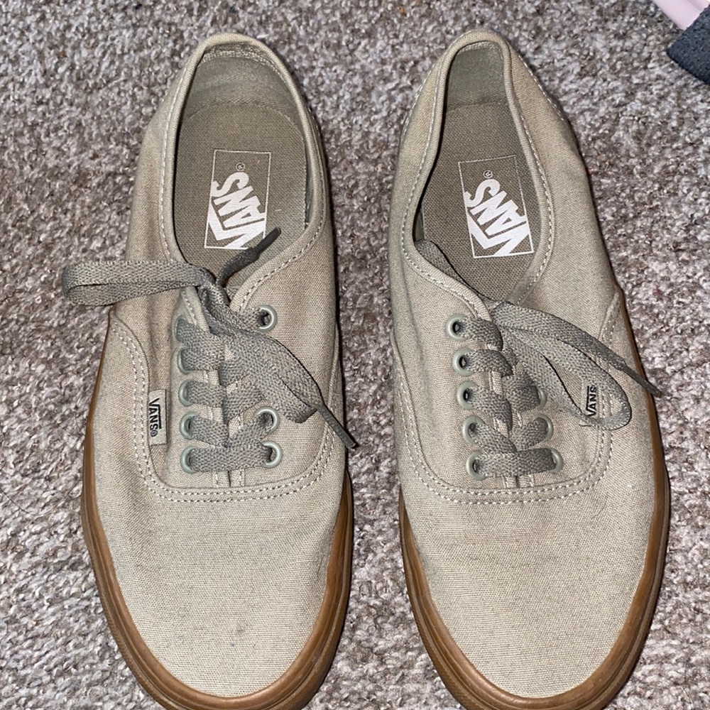 8.5 VANS